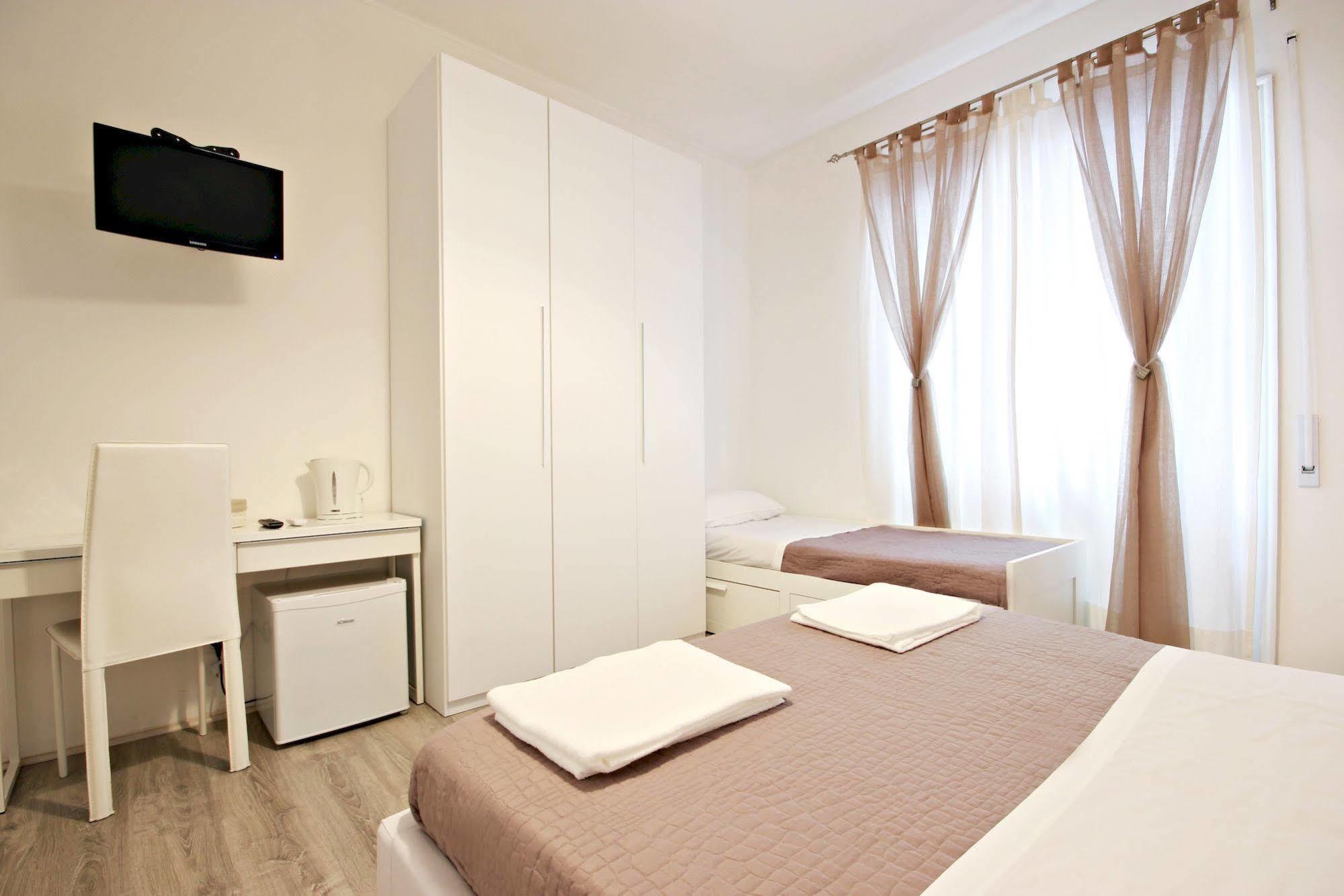 Le Piazze Di Roma Bed & Breakfast Dış mekan fotoğraf